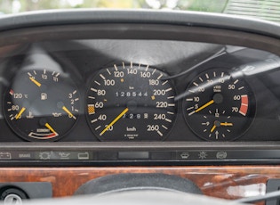 1988 MERCEDES-BENZ (W126) 560 SEL