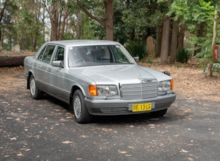 1988 MERCEDES-BENZ (W126) 560 SEL