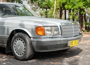 1988 MERCEDES-BENZ (W126) 560 SEL