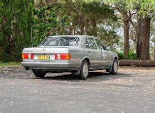 1988 MERCEDES-BENZ (W126) 560 SEL