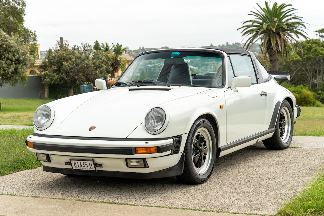 1988 PORSCHE 911 CARRERA 3.2 TARGA