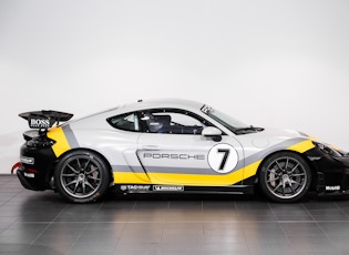 2019 PORSCHE 718 CAYMAN GT4 CLUBSPORT RACE CAR