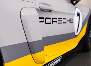 2019 PORSCHE 718 CAYMAN GT4 CLUBSPORT RACE CAR