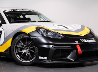 2019 PORSCHE 718 CAYMAN GT4 CLUBSPORT RACE CAR