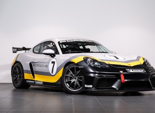 2019 PORSCHE 718 CAYMAN GT4 CLUBSPORT RACE CAR