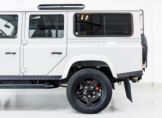 2009 LAND ROVER DEFENDER 110 XS – LS3 V8 TOPHAT 