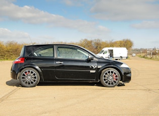 2008 RENAULTSPORT MEGANE 230 F1 TEAM R26