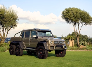 2015 MERCEDES-BENZ G63 AMG 6X6 - RHD - 5,380 KM