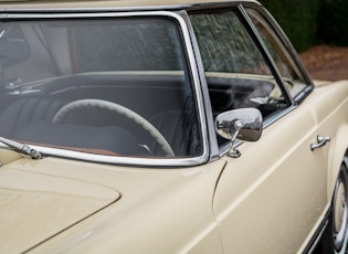 1964 MERCEDES-BENZ 230 SL PAGODA