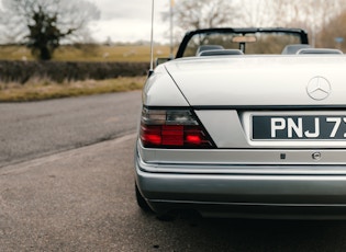 1995 MERCEDES-BENZ (W124) E220 CABRIOLET