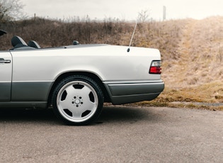 1995 MERCEDES-BENZ (W124) E220 CABRIOLET