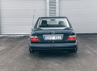 1995 MERCEDES-BENZ (W124) E500 LIMITED