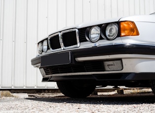 1991 BMW (E32) 750I