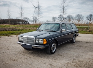 1983 MERCEDES-BENZ (W123) 230 TE