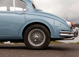 1967 JAGUAR MKII 3.8 - MANUAL O/D