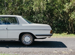 1974 MERCEDES-BENZ (W114) 250 C COUPE 