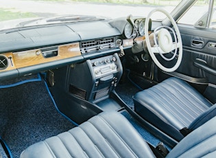 1974 MERCEDES-BENZ (W114) 250 C COUPE 