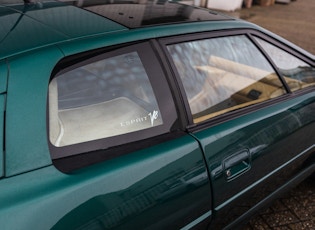 1997 LOTUS ESPRIT V8 - 31,055 KM