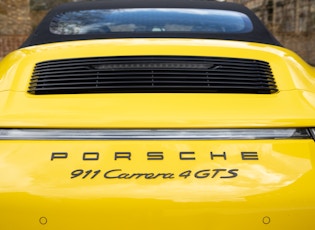 2015 PORSCHE 911 (991) CARRERA 4 GTS CABRIOLET - 16,961 MILES