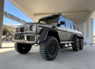 2015 Brabus B63 S-700 6X6 