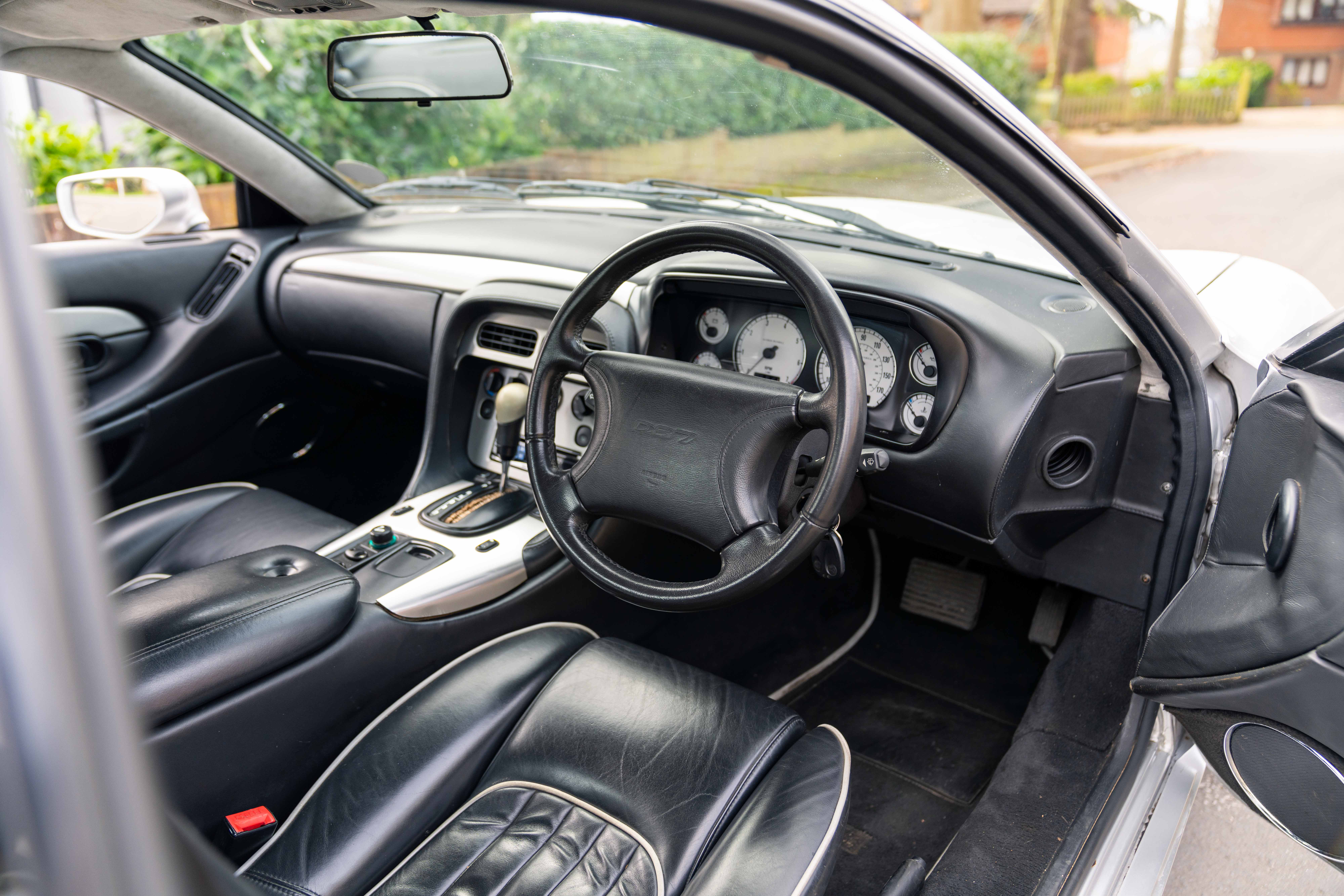 1999 ASTON MARTIN DB7 I6 - ALFRED DUNHILL EDITION for sale 1999 ASTON MARTIN DB7 I6 - ALFRED DUNHILL EDITION for sale