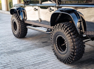 2014 LAND ROVER DEFENDER SVX 'SPECTRE' - FILM CAR - 177 KM 