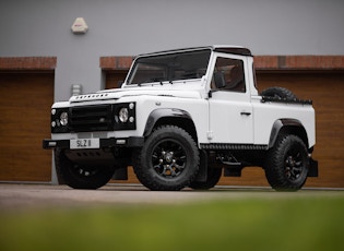 2014 LAND ROVER DEFENDER 90 PICK UP - 12,000 MILES