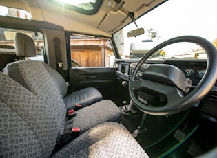 2004 LAND ROVER DEFENDER 90 TD5 COUNTY - 11,687 MILES