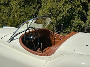 1952 JAGUAR XK120 ROADSTER