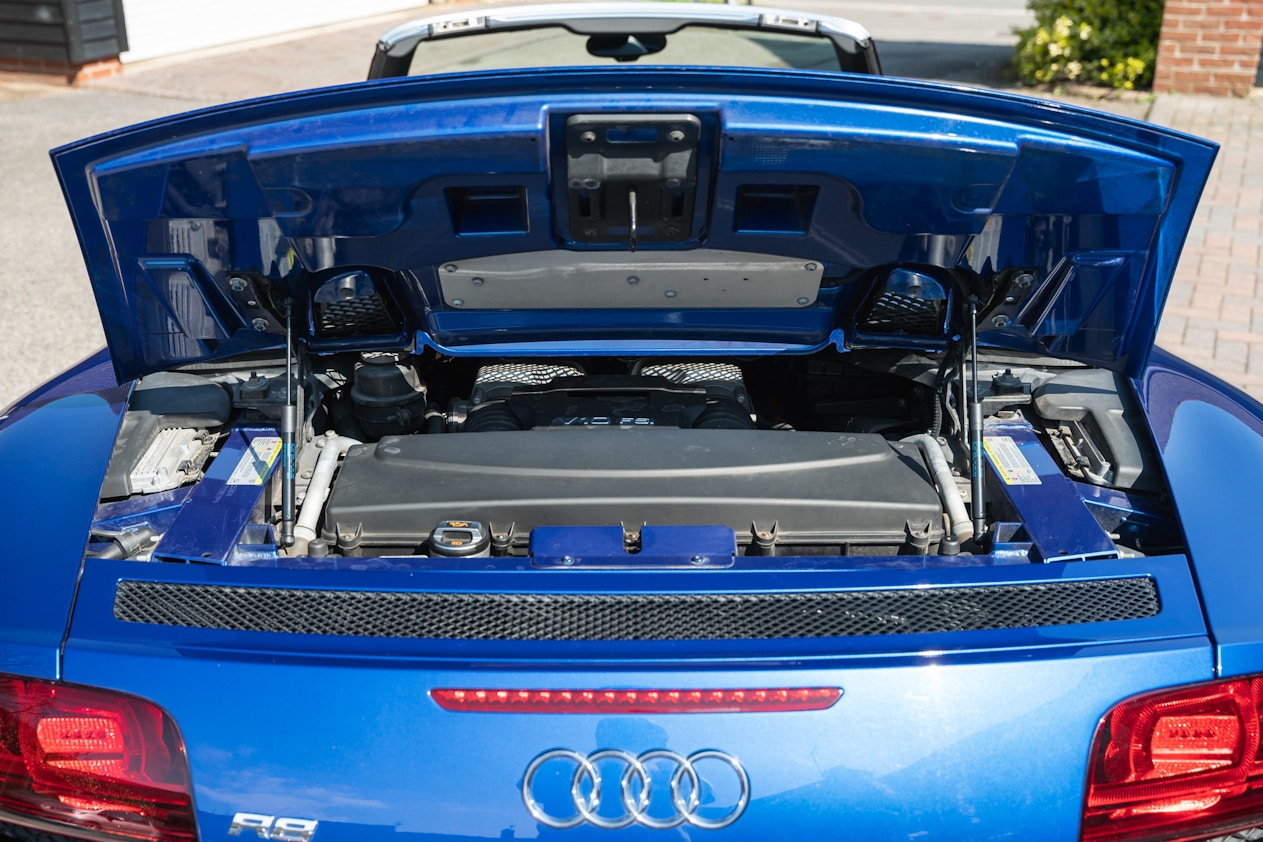 Trunk Lid Kit | AUDI R8 SPYDER 2020 Trunk Lid Kit | AUDI R8 SPYDER 2020