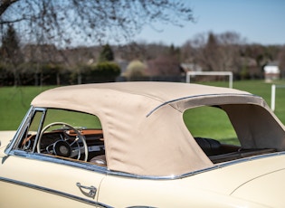 1960 MERCEDES-BENZ (W128) 220 SE CABRIOLET