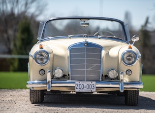 1960 MERCEDES-BENZ (W128) 220 SE CABRIOLET