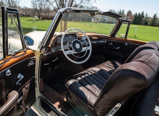 1960 MERCEDES-BENZ (W128) 220 SE CABRIOLET