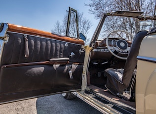 1960 MERCEDES-BENZ (W128) 220 SE CABRIOLET