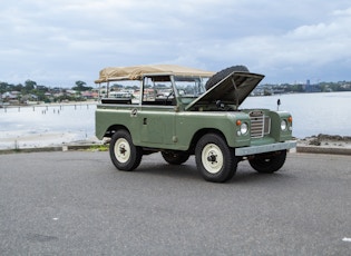 1975 LAND ROVER SERIES III 88”