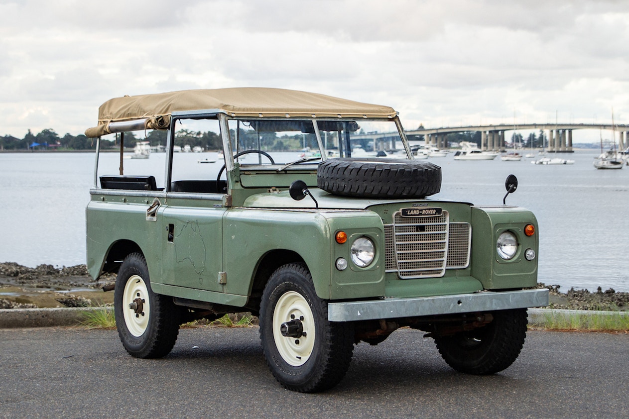 1975 LAND ROVER SERIES III 88”