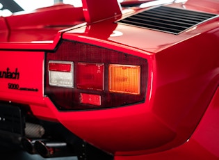 1988 LAMBORGHINI COUNTACH LP5000 QV