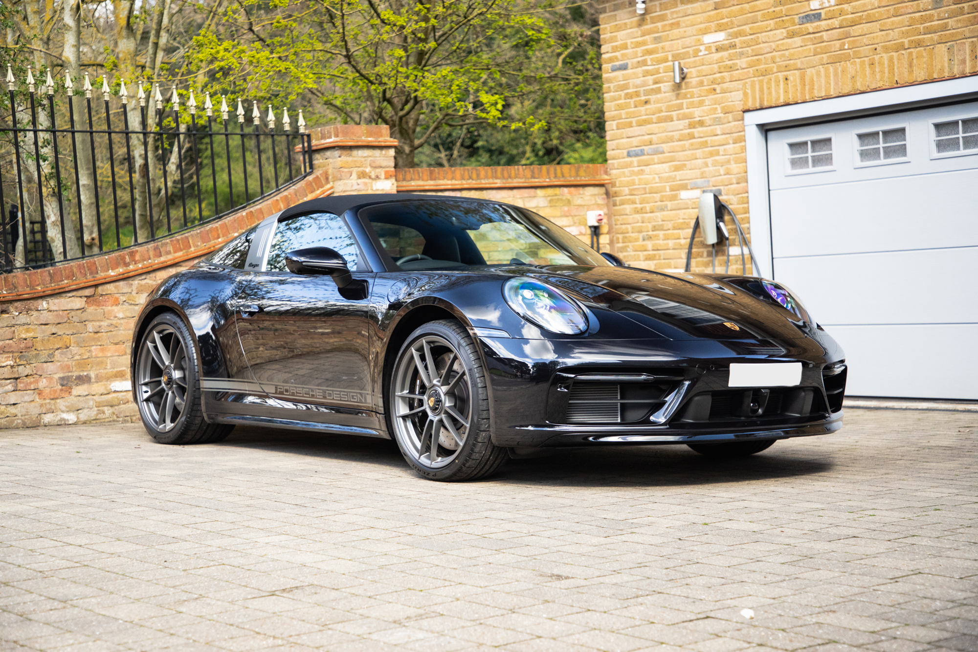 2022 PORSCHE 911 (992) TARGA - 50TH ANNIVERSARY EDITION - 21 MILES