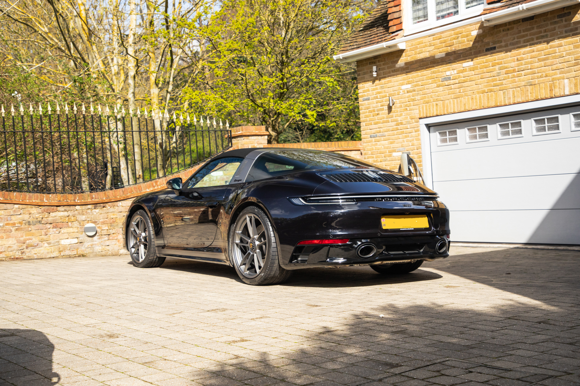 2022 PORSCHE 911 (992) TARGA - 50TH ANNIVERSARY EDITION - 21 MILES