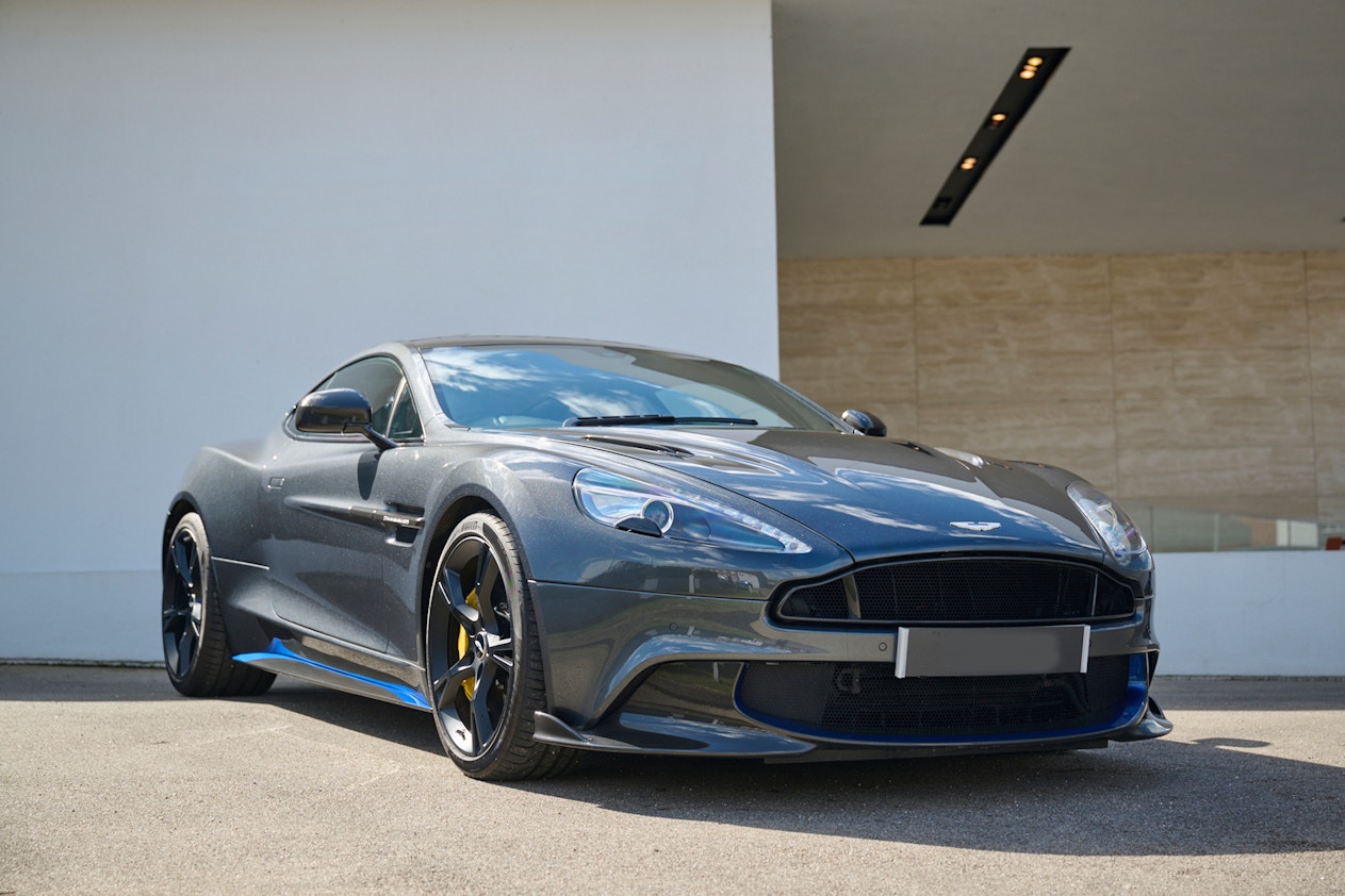 2018 ASTON MARTIN VANQUISH S ULTIMATE EDITION