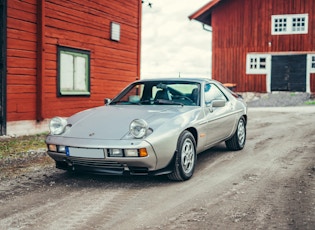 1983 PORSCHE 928 S - MANUAL