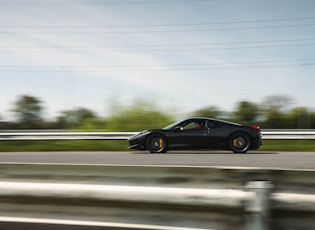 2011 FERRARI 458 ITALIA 