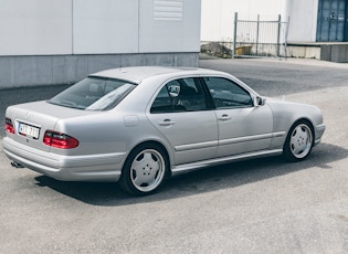 2002 MERCEDES-BENZ (W210) E55 AMG