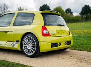 2004 RENAULT CLIO V6 PHASE 2 - 13,259 MILES