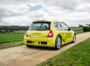 2004 RENAULT CLIO V6 PHASE 2 - 13,259 MILES