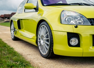 2004 RENAULT CLIO V6 PHASE 2 - 13,259 MILES