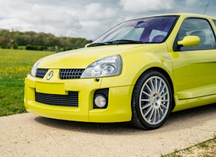 2004 RENAULT CLIO V6 PHASE 2 - 13,259 MILES