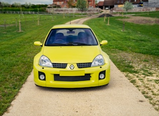 2004 RENAULT CLIO V6 PHASE 2 - 13,259 MILES