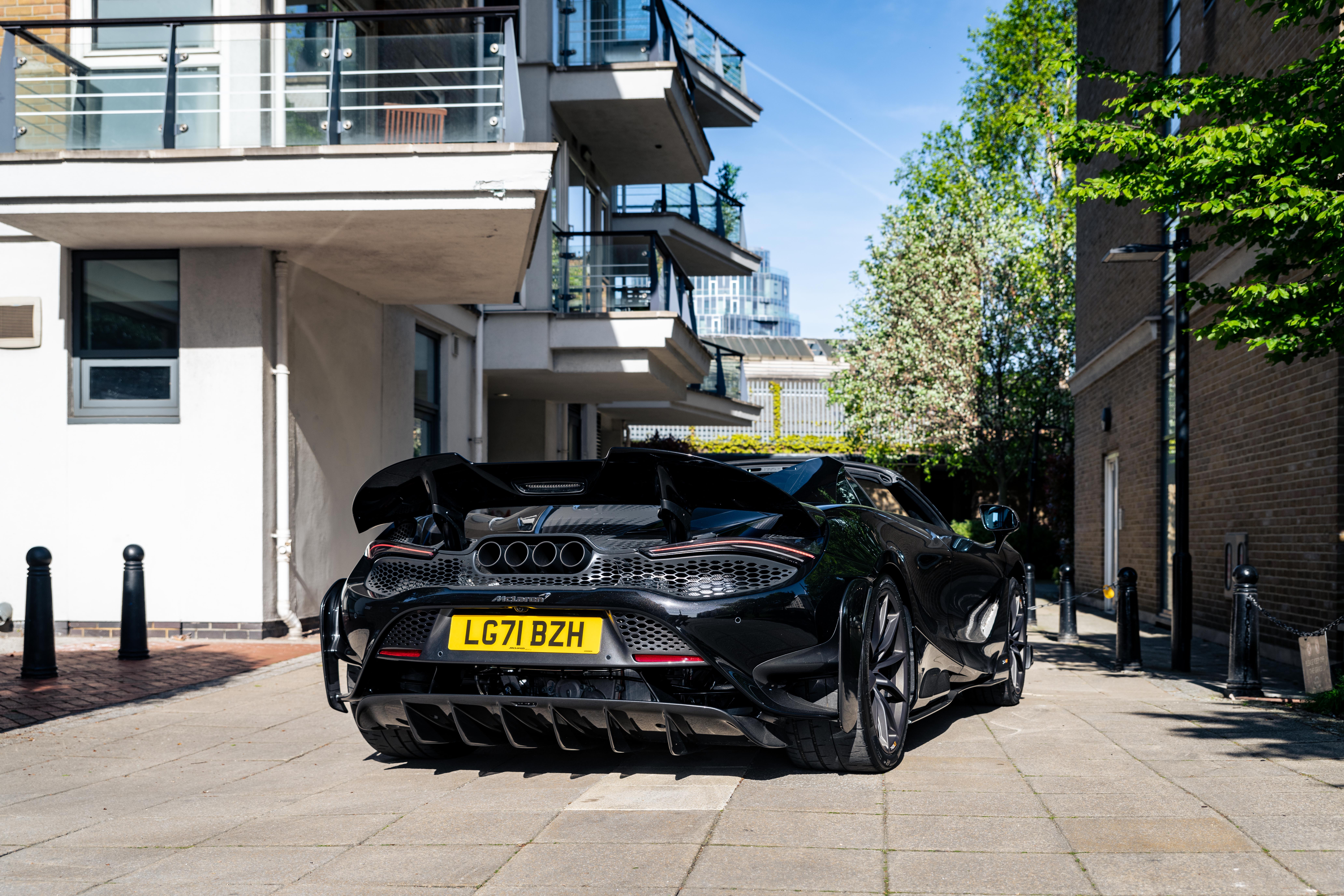 2021 MCLAREN 765LT SPIDER - 370 MILES for sale by auction in