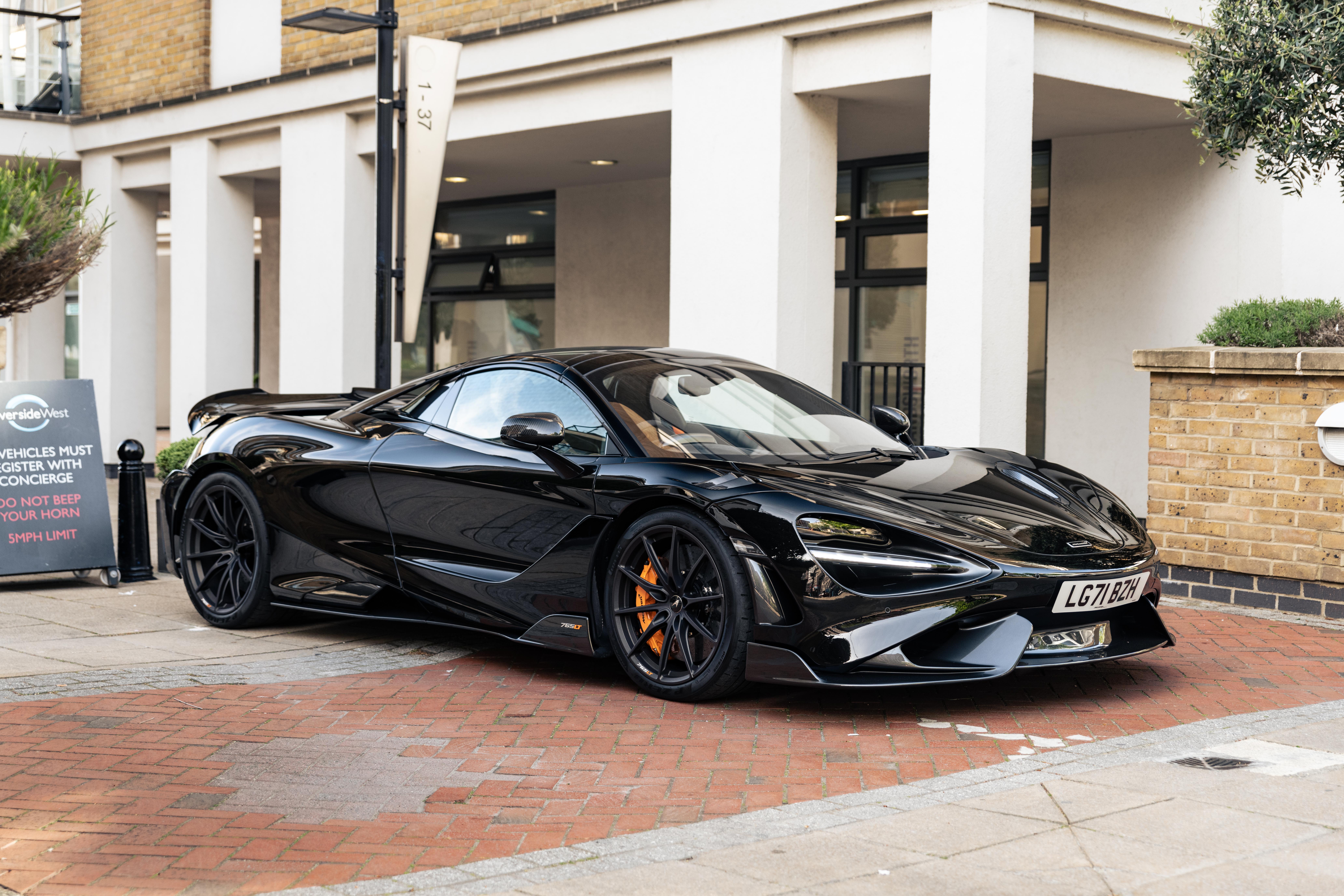 2021 MCLAREN 765LT SPIDER - 370 MILES for sale by auction in